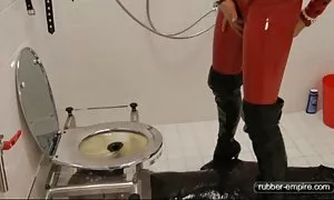 Một con búp bê mà không có quần lót đến từ công việc với các căn hộ và bắt đầu vuốt ve ấm cap. Cô đã một mình với bản thân, và có đổ đủ dầu vào tay cô bắt đầu để bôi nhọ mình đói cơ thể. Các cô gái tóc vàng nằm trên phim sex nhật bản full không che giường mà không có đồ lót và bắt đầu ngón tay với tay dầu. Baba đã rất vui mừng với mình, và rên rỉ với hạnh phúc và một làn sóng của niềm đam mê.