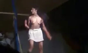 Một tuyệt vời mulatto vẻ đẹp bắt đầu tinh nghịch kích thích cô ấy yêu bạn đồng hành. Các cô gái nóng trầy xước và hút bull ' s tóc dài như một con mèo. Trong một phòng tối, các cô gái, bắt đầu tìm hiểu và hiển thị trên giường những thứ như vậy không thể tưởng tượng rằng châu phim sec nhat ban khong che Âu rên rỉ không ngừng. Cô ngủ với hắn như một động vật hoang dã, cho nam niềm vui lớn với cô ấy mạnh mơn trớn.