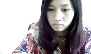 Hai đẹp, mảnh mai cô làm mẫu đồ lót phụ nữ bên ngoài, sau đó nghỉ hưu, trên ghế và bắt đầu vuốt ve nhau. Làm say đắm hôn và liếm của nhau mũ, đưa một đôi và tích cực lớn đấy. Các con chó bắt được ít người trong trò chơi phim sex nhat bản không che và ngay lập tức tham gia với họ, đánh cương cứng của mình và đưa nó vào hậu môn của cô biến. Các cô gái nhảy trên dương vật với hậu môn khe hở và chia sẻ tinh trùng sau khi cực khoái.