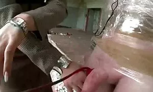 Một cô gái giải quyết trong ngôi làng đống cỏ khô và quyết định tự âm hộ của mình một chút. Chiksa sex nhat ban khong che moi nhat đã tích cực quan trọng với cô ấy, và chích âm đạo của cô khi một bụng phệ đã gia nhập của mình và bắt đầu đẩy của mình nhô ra dương vật vào mặt cô. Một hài lòng tự hút sự cương cứng âm đạo. Sau khi một người tuyệt vời, một nông dân già tách khỏi cô gái và đến trong miệng.