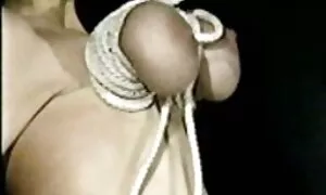 Một cô gái ngọt ngào với vú nhỏ, và chăm chỉ miệng quyết định, xin vui lòng phim dit nhau khong che nhat ban mới của cô và rất giàu fraer. Vì lợi ích của niềm vui của cô, các cô gái quyết định không chỉ để thay thế cho cô, nhưng cũng phải tích cực làm việc với cô ấy mềm hư hỏng miệng. Rất tích cực, nhiệt tình, liếm một người đàn ông của tôi, tôi thực sự muốn có con trai, để kết thúc trong miệng của mình, bởi vì tôi biết rằng người đàn ông thích nó khi phụ nữ nuốt.